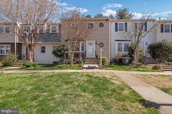 3025 WHITE BIRCH CT, Fairfax, VA 22031