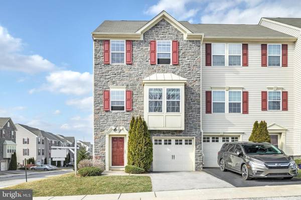 1285 STONEHAVEN WAY #87, York, PA 17403