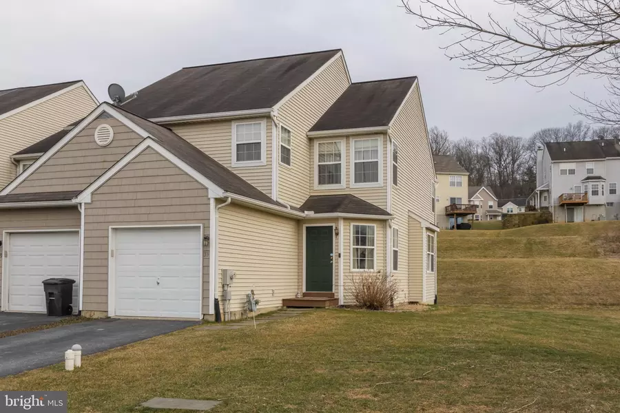 33 DANIELLE LN, Coatesville, PA 19320