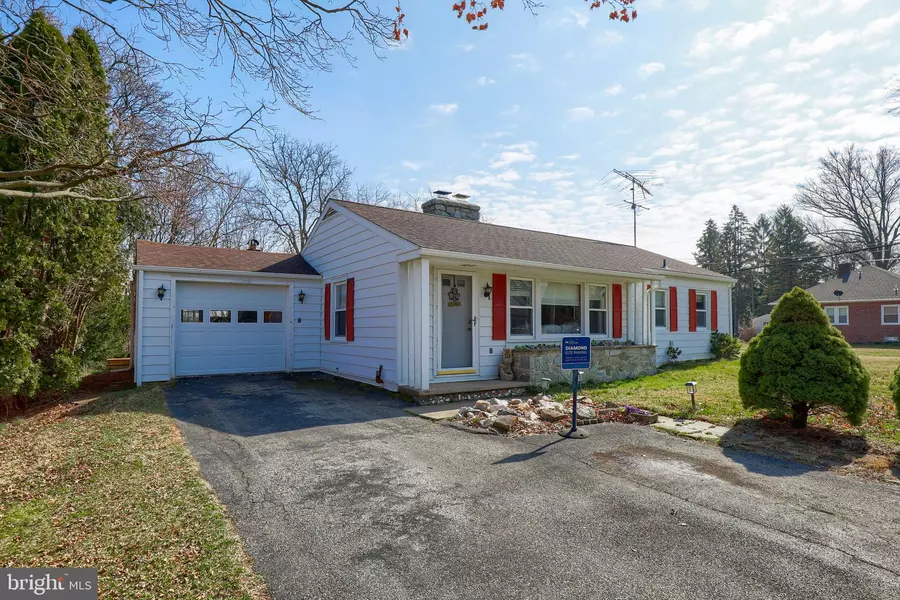 1839 ANNE AVE, Lancaster, PA 17601