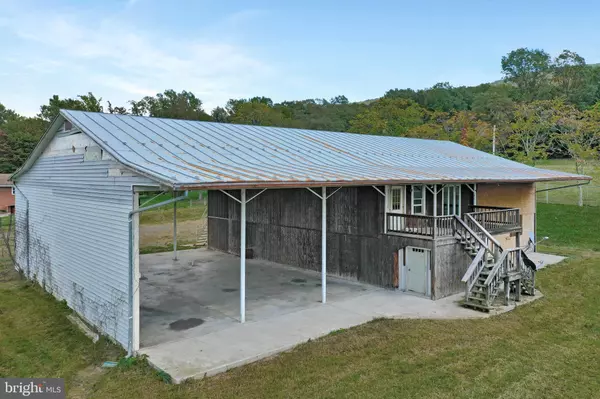 Wardensville, WV 26851,42 BEVERLY LN