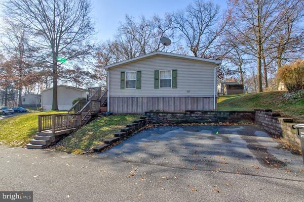 6 SUMMER DRIVE, Elizabethtown, PA 17022