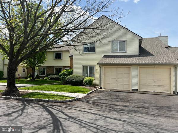 9 CHATHAM CT, East Windsor, NJ 08520