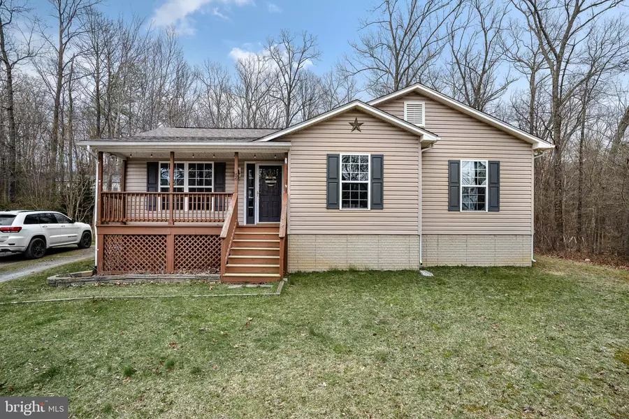 56 CHIPMUNK LN, Harpers Ferry, WV 25425