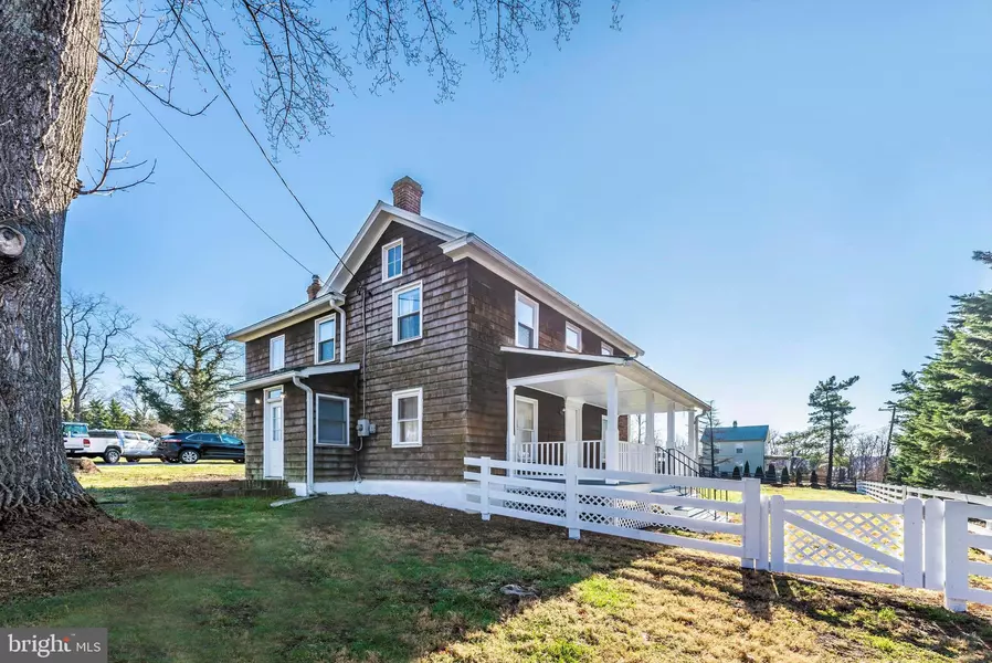 16725 COMUS RD, Dickerson, MD 20842