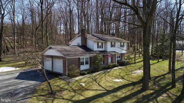 620 N MARKET ST, Schaefferstown, PA 17088