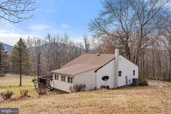 Delaplane, VA 20144,3769 SAGE RD