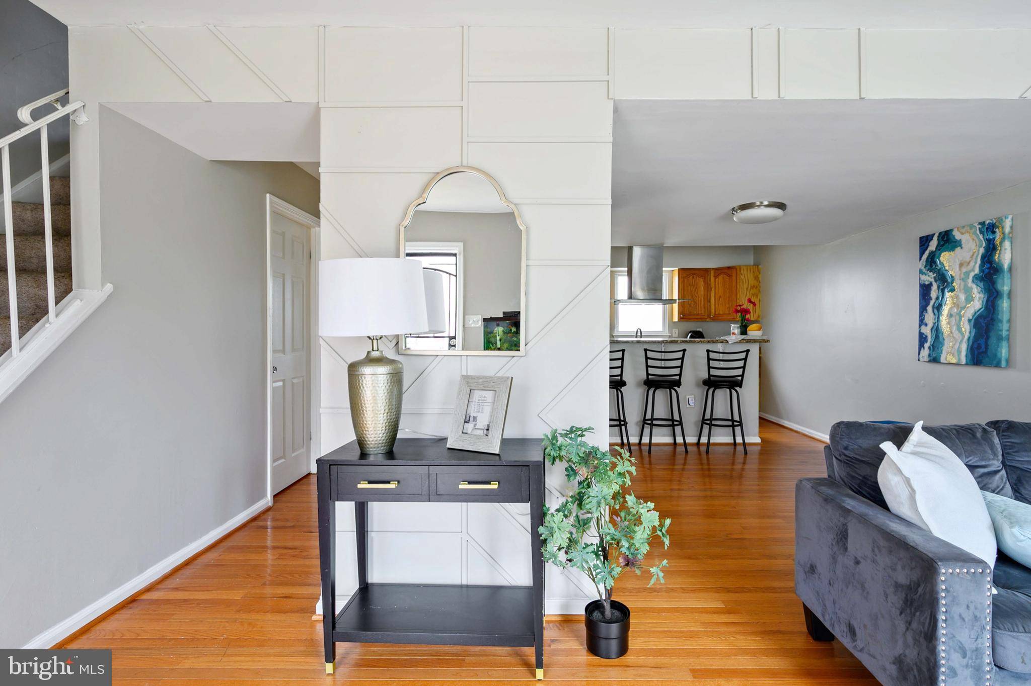 Landover, MD 20785,8962 CONGRESS PL