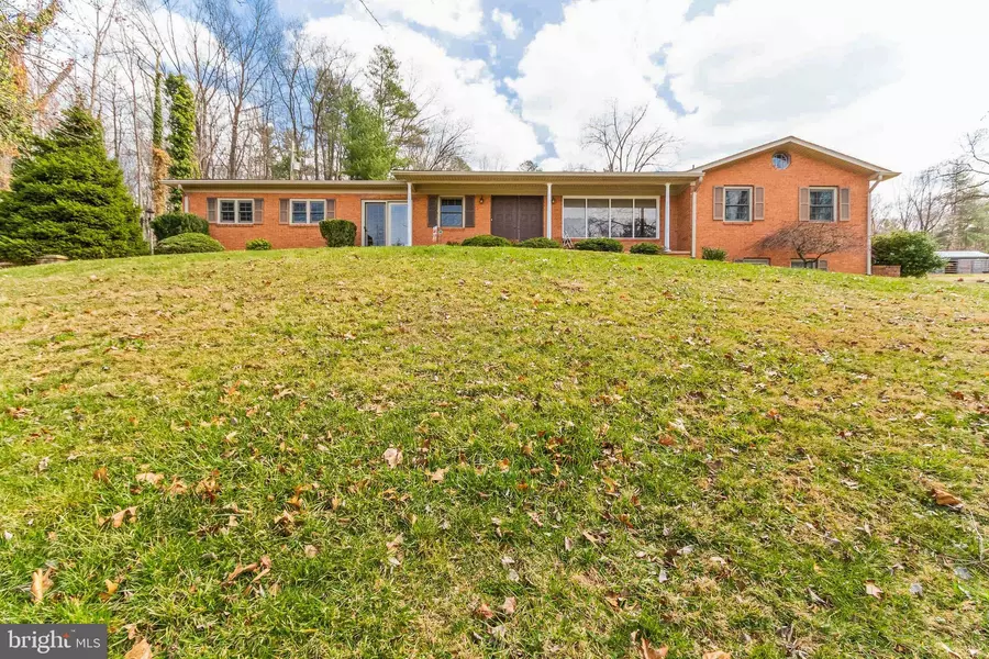 620 CLEARVIEW RD, Luray, VA 22835