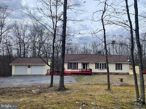 245 JUSTIN LN, Great Cacapon, WV 25422