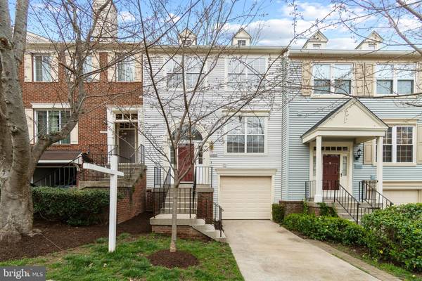 12209 WYE OAK COMMONS CIR #63, Burke, VA 22015