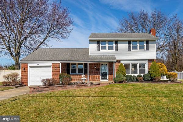 524 SHERIDAN DR, Gibbstown, NJ 08027