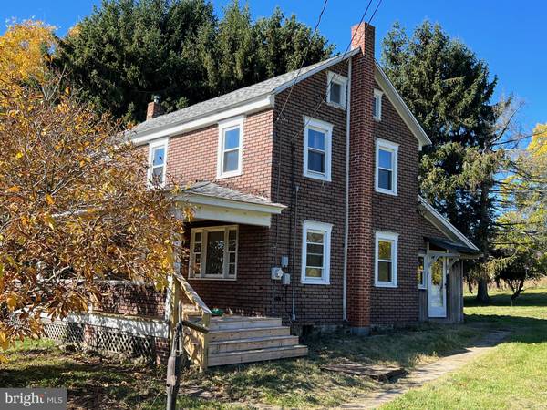 1006 INDIAN HILL RD, Lehighton, PA 18235