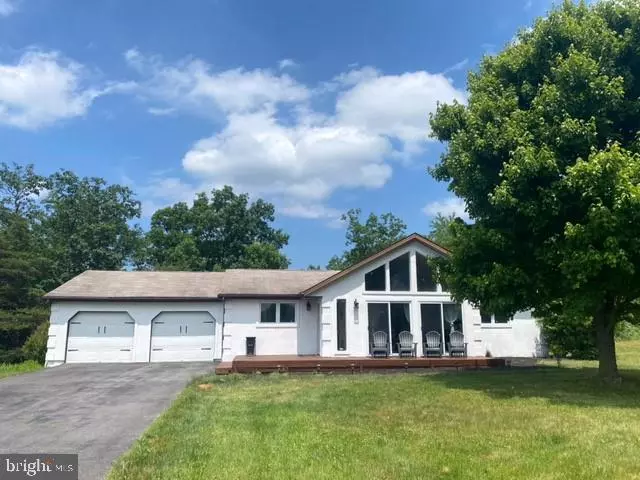 427 PRADO WAY, Berkeley Springs, WV 25411