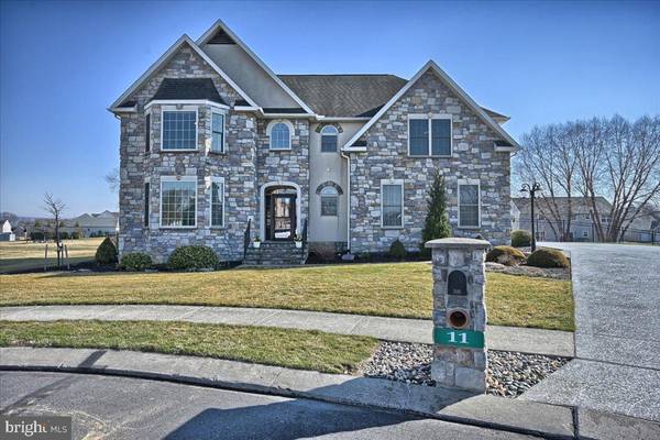 11 SPRING VIEW CT, Mechanicsburg, PA 17050