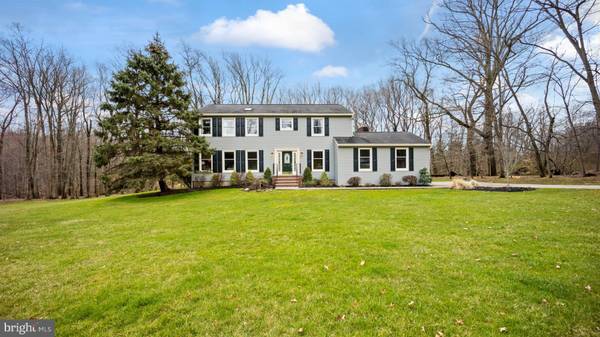 13 COVENTRY LN, Hopewell, NJ 08525