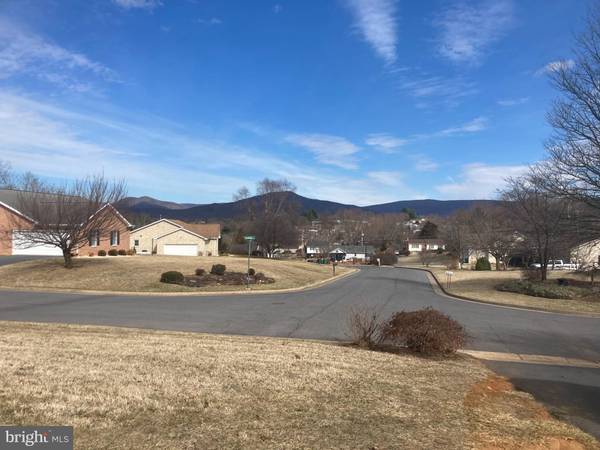 Luray, VA 22835,11 INDEPENDENCE DR