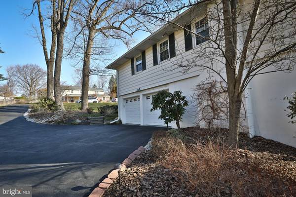 Jenkintown, PA 19046,1805 SHARON RD