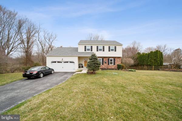 25 BERKLEY DR, Downingtown, PA 19335