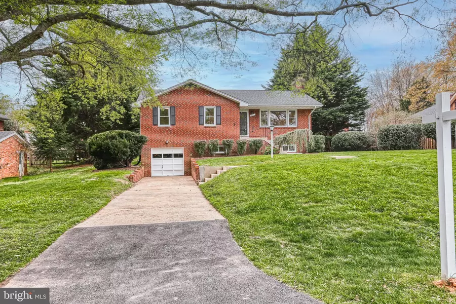 505 DERRYDOWN LN, Silver Spring, MD 20904