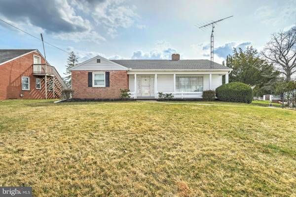 2270 CARLISLE RD, York, PA 17408