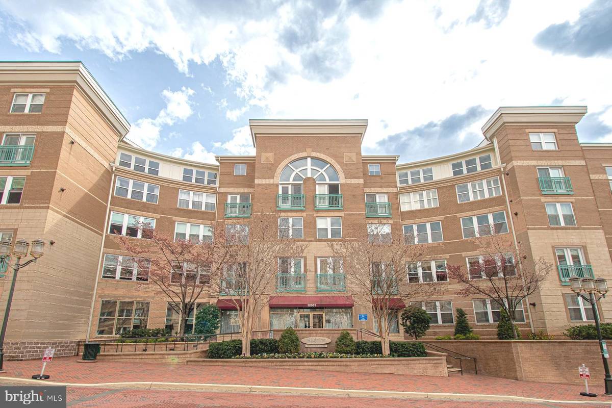 Reston, VA 20190,12001 MARKET STREET #127