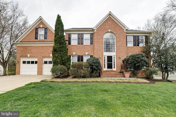 2608 POWDERMILL LN, Vienna, VA 22181