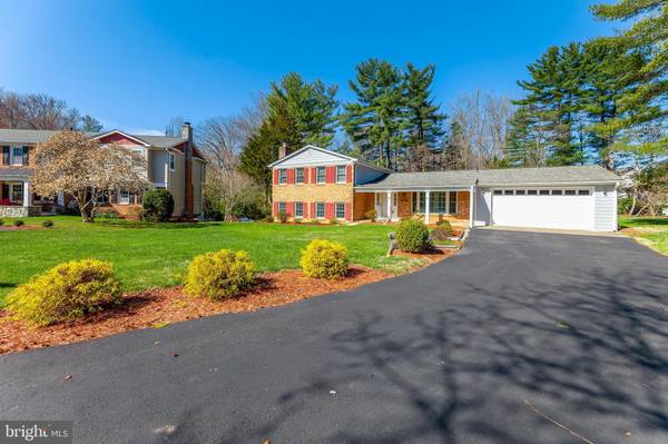 Annandale, VA 22003,4654 COUNTRY VALE CT