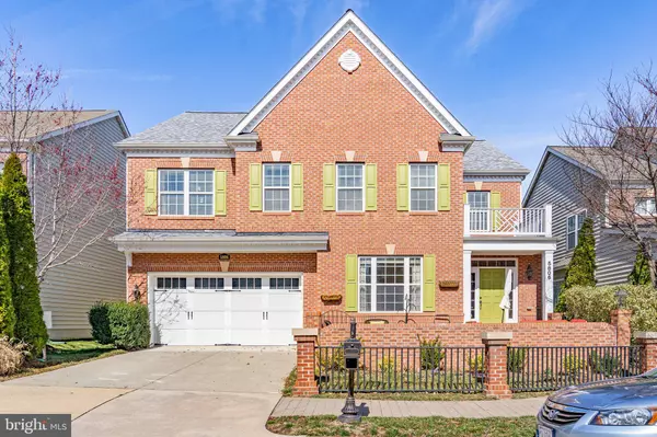 Falls Church, VA 22041,5806 FALLS GATE CT