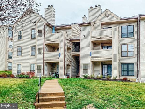 6921 MARY CAROLINE CIR #D, Alexandria, VA 22310