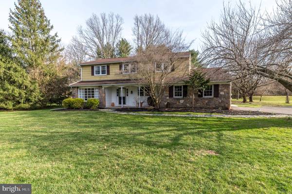 5885 N DEER RUN RD, Doylestown, PA 18902