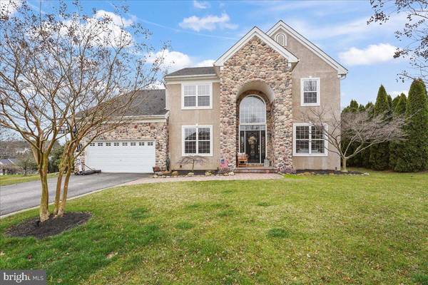 5 PHILLIPS CIR, Aston, PA 19014