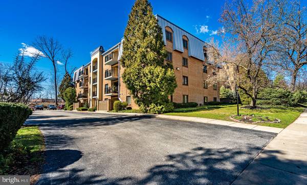 260 MONTGOMERY AVE #202, Haverford, PA 19041