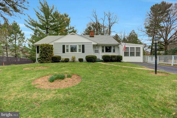 59 CONODOGUINET AVE, Camp Hill, PA 17011