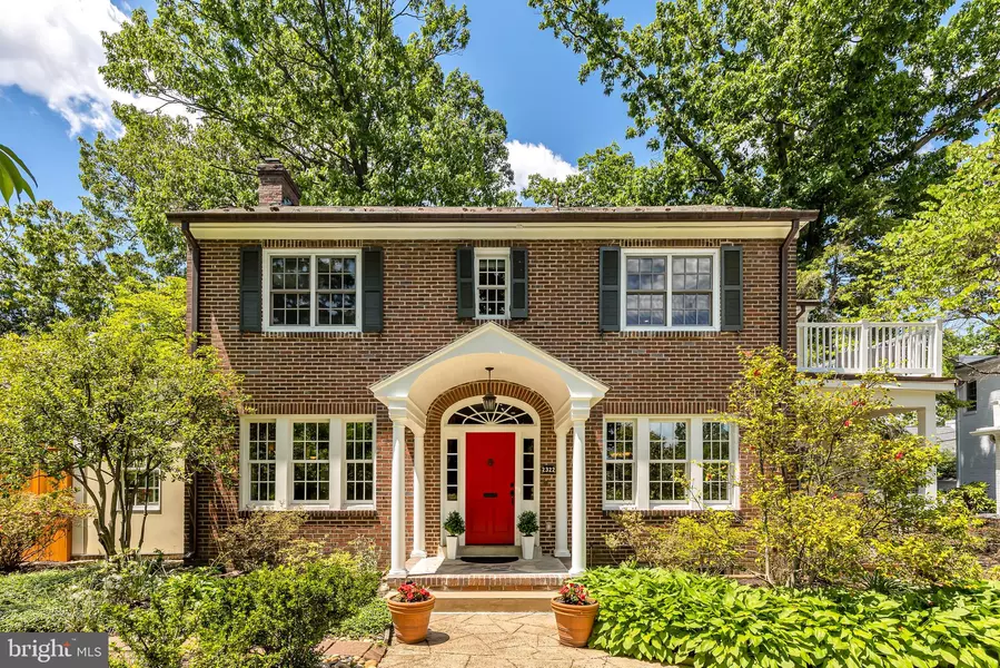 2322 S ARLINGTON RIDGE RD, Arlington, VA 22202