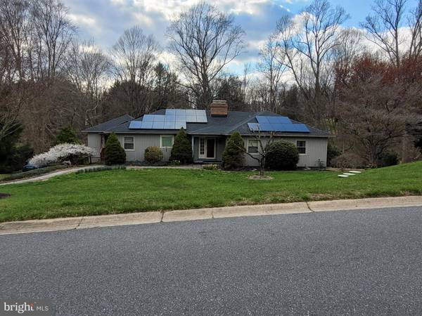 11 POLARIS DR, Newark, DE 19711