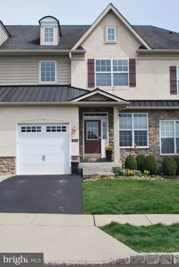 3213 MEADOW VIEW CIR, Furlong, PA 18925