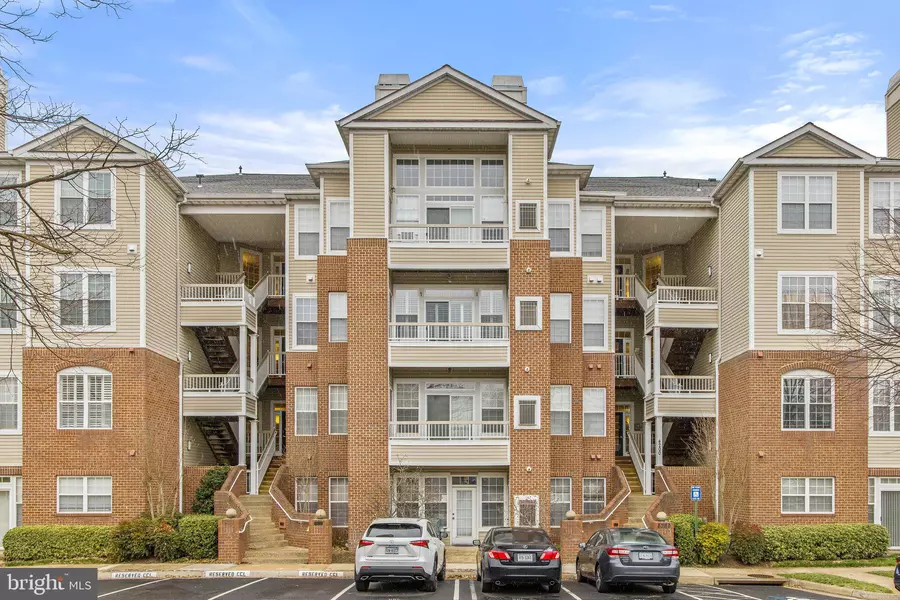 4200-L MOZART BRIGADE LN #L, Fairfax, VA 22033