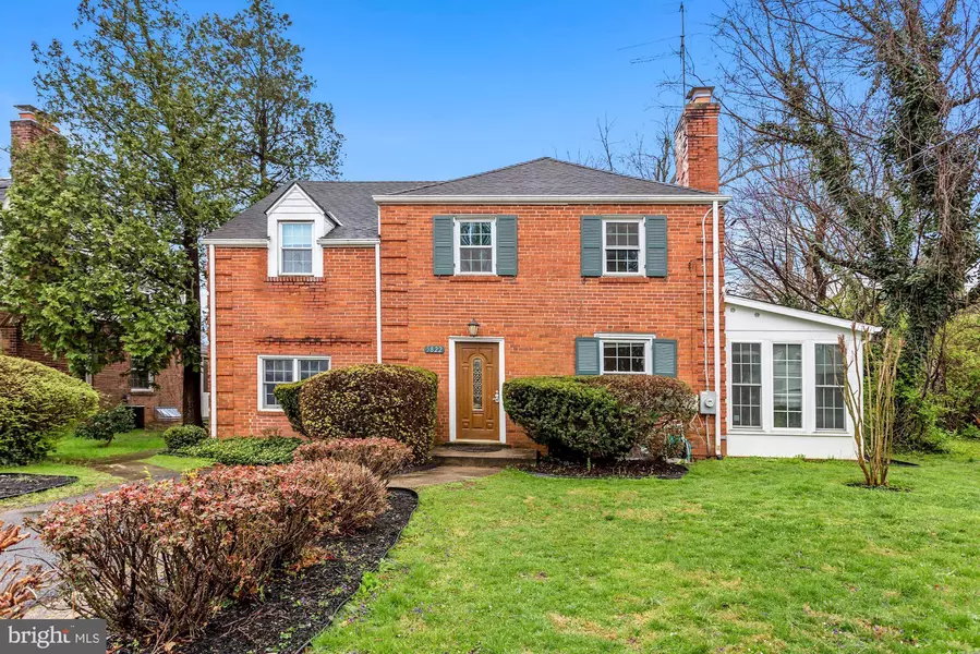 5822 GREENLAWN DR, Bethesda, MD 20814