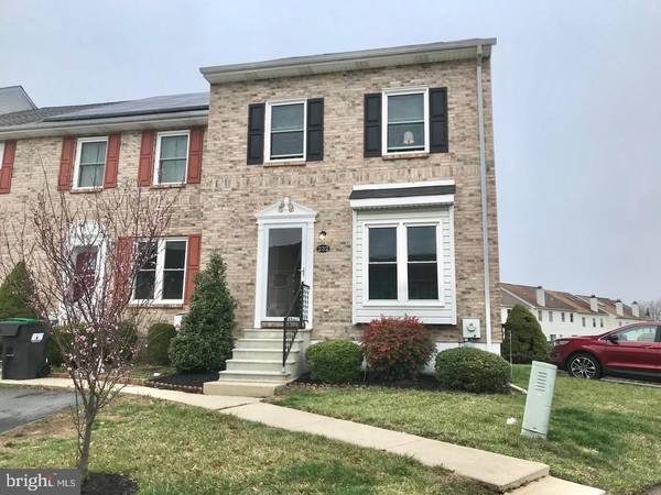 232 BELL RINGER CT, Newark, DE 19702