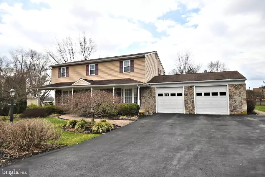 1106 AMBER LN, Lansdale, PA 19446