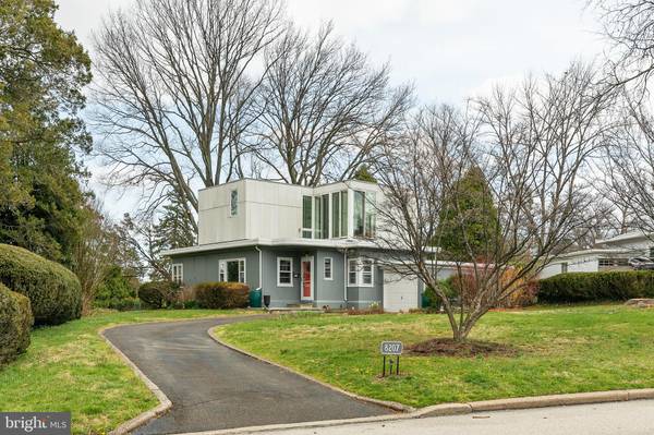 8207 MACARTHUR RD, Glenside, PA 19038