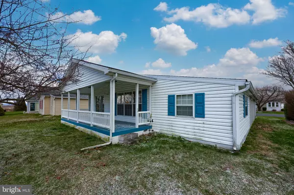 Womelsdorf, PA 19567,24 WESTVIEW TER