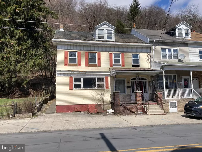 624 E MAHANOY AVE, Girardville, PA 17935