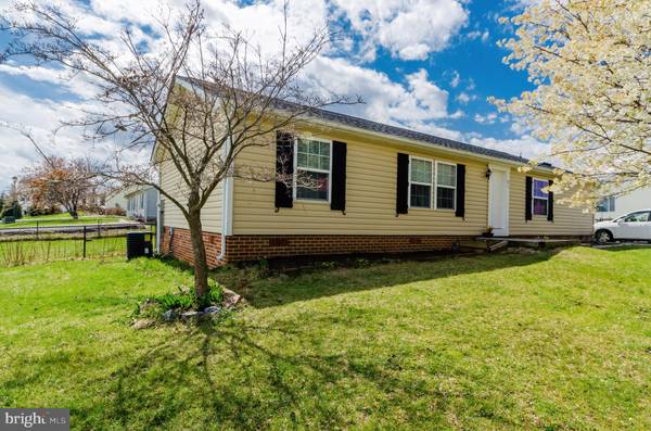 85 LONGBRANCH DR, Martinsburg, WV 25405