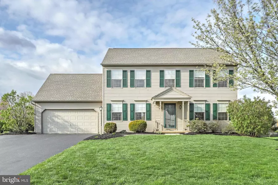 3049 BITTERNUT BLVD, York, PA 17404