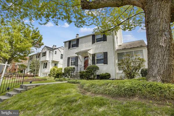 1623 PATRICK HENRY DR, Arlington, VA 22205