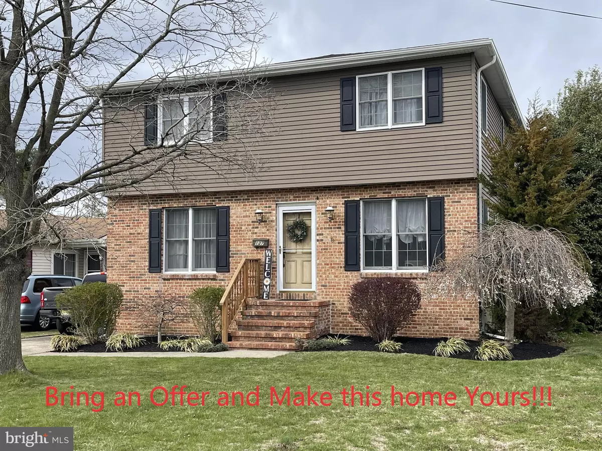 Burlington, NJ 08016,137 FERNWOOD AVE