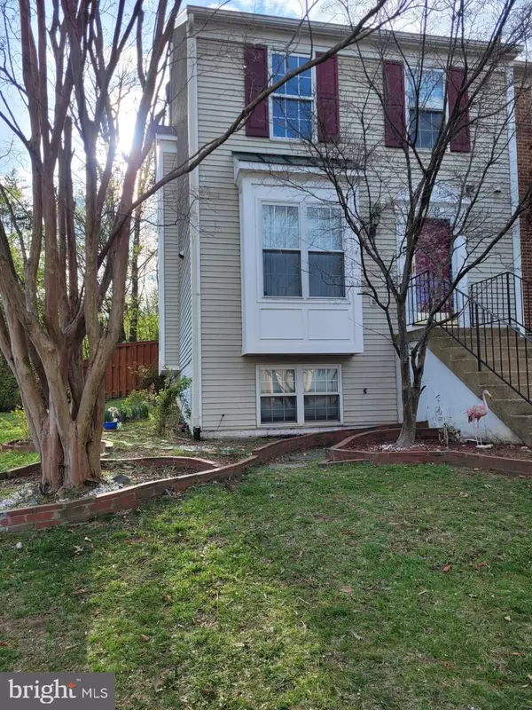 12896 HUNTERBROOK DR, Woodbridge, VA 22192