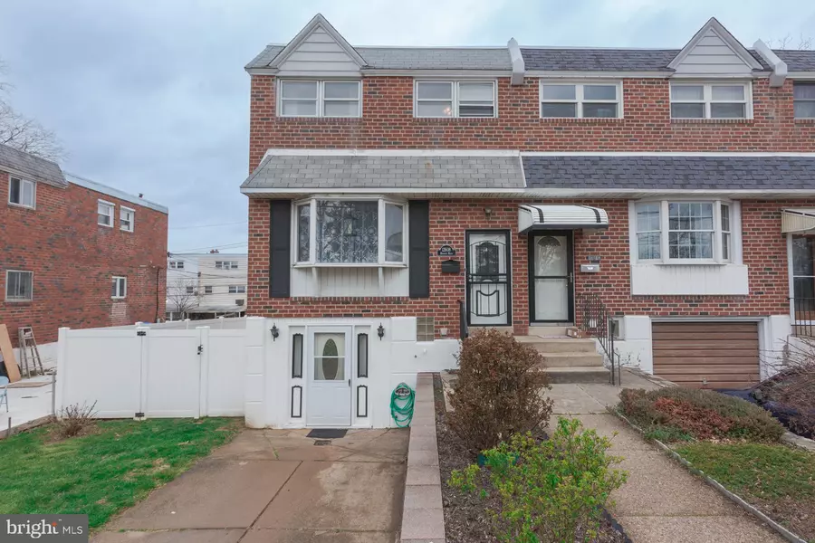 12608 KNIGHTS RD, Philadelphia, PA 19154